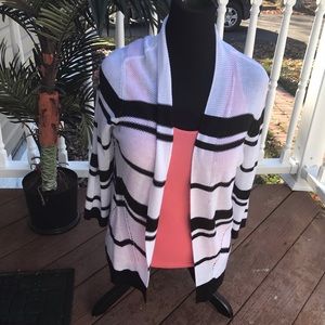 ♣️Black & White♣️